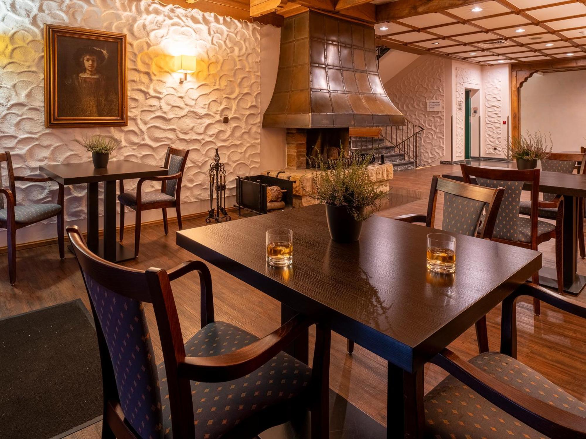 Best Western Hotel Heidehof ヘルマンスブルク エクステリア 写真