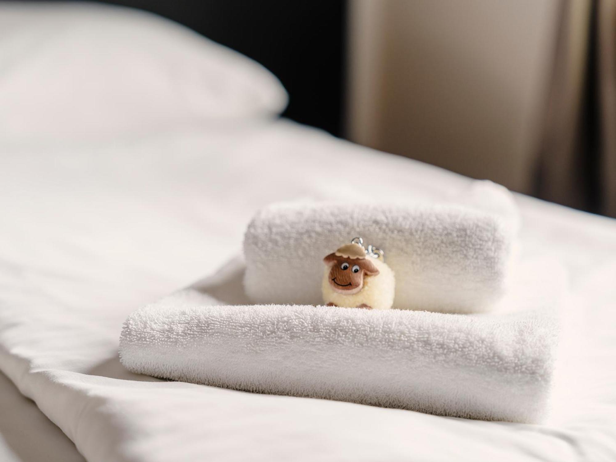 Best Western Hotel Heidehof ヘルマンスブルク エクステリア 写真