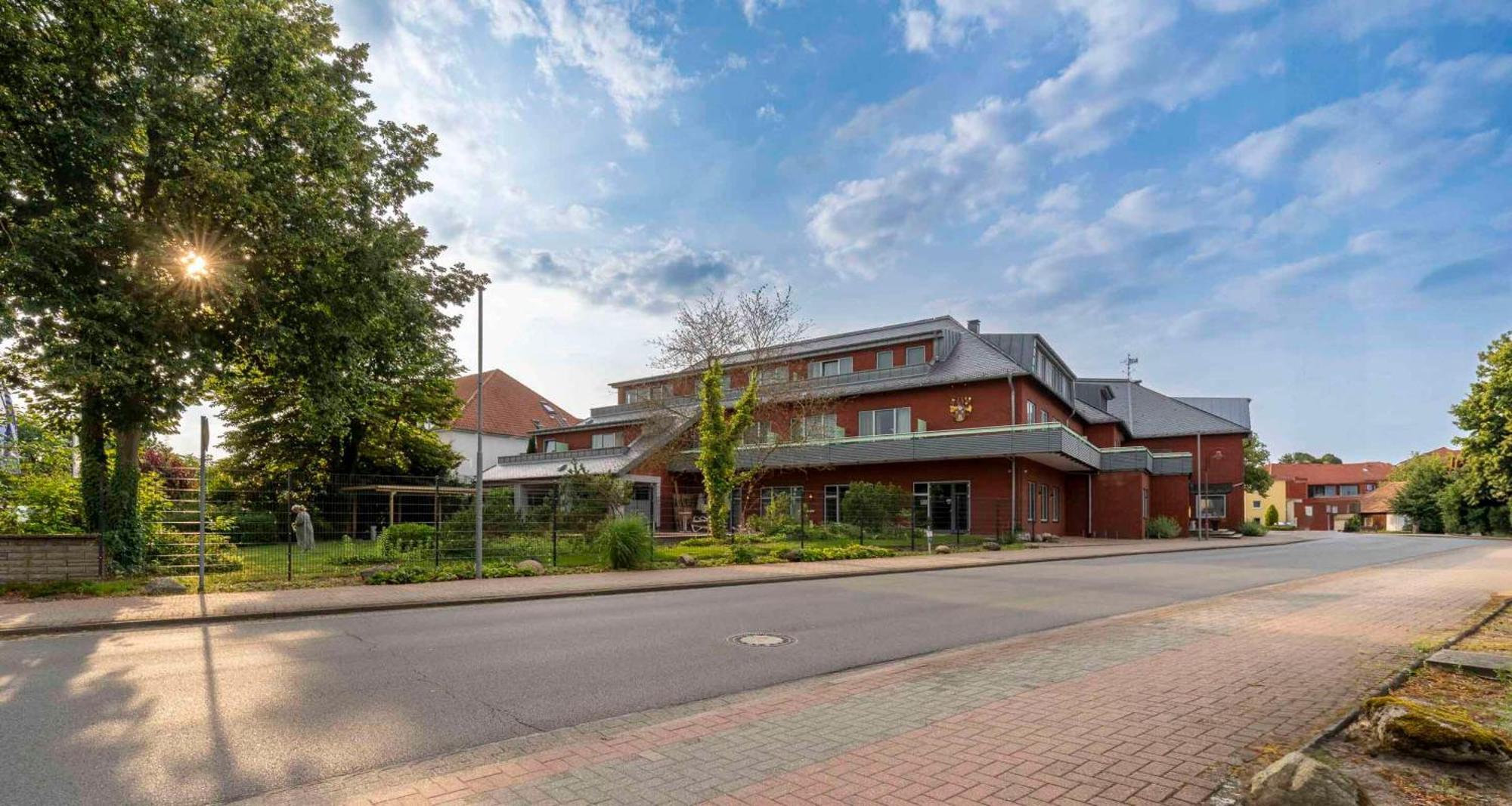 Best Western Hotel Heidehof ヘルマンスブルク エクステリア 写真